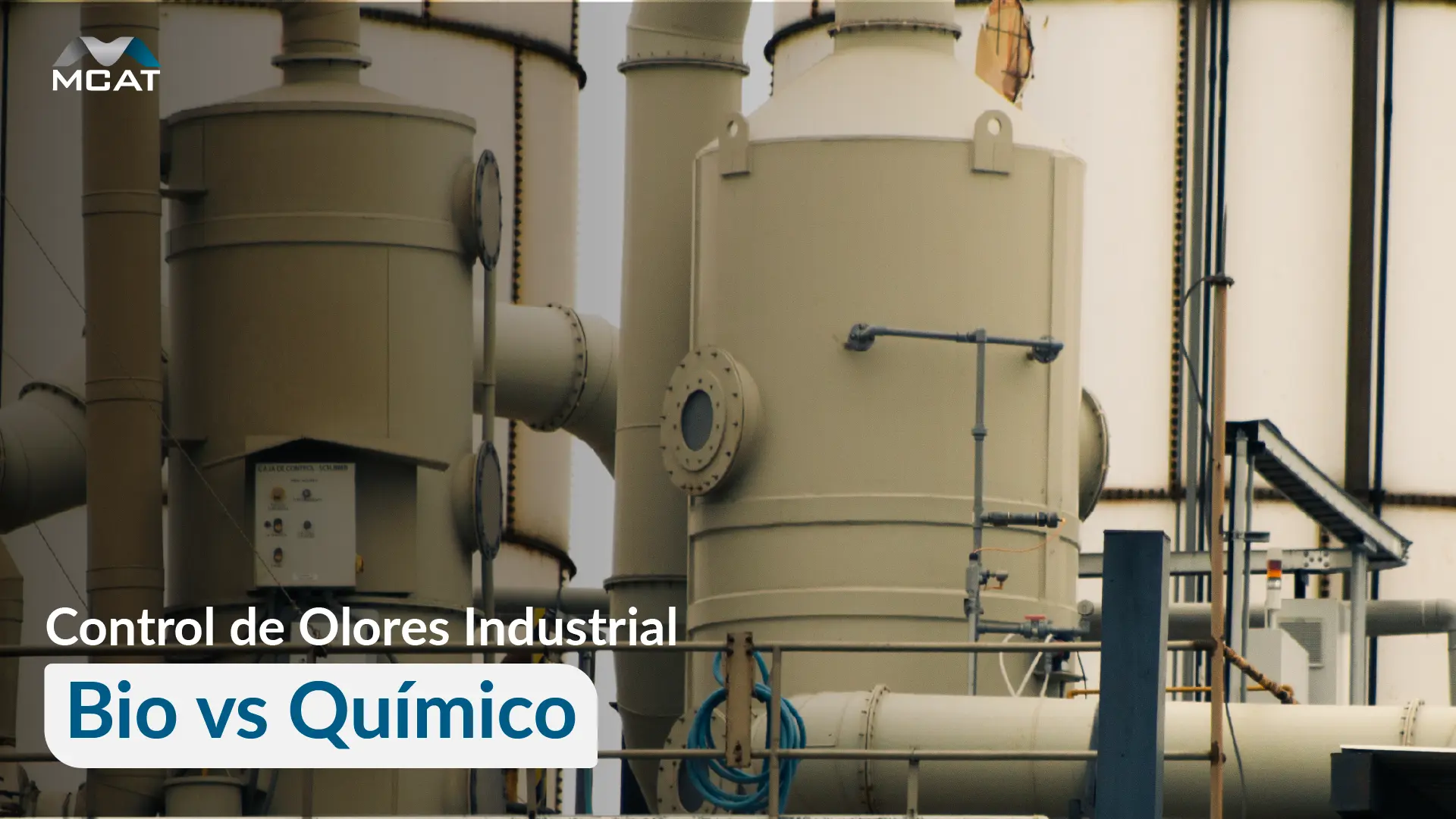 Sistemas de control de olores industriales: biofiltro y scrubber químico en planta industrial